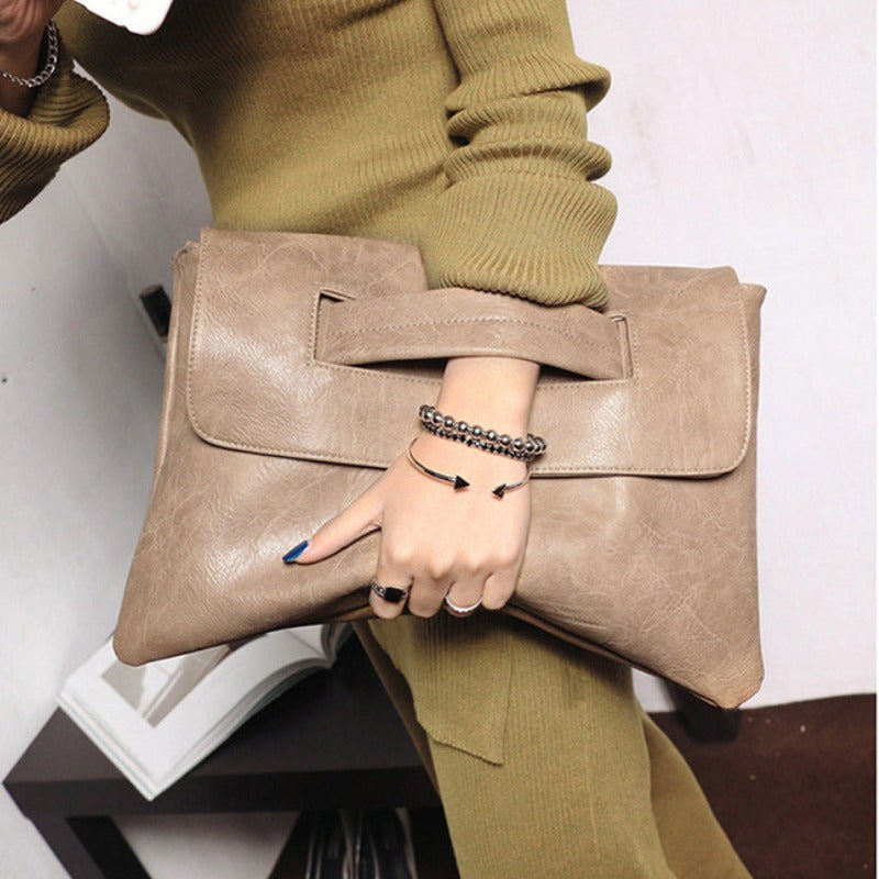 Chic Retro PU Leather Clutch Bag - Spacious Crossbody Laptop Tote with Flap Design - Perfect for MacBook, Stylish & Durable